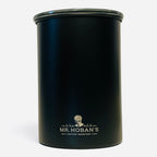 Große schwarze Airscape Kaffeedose mit geschlossenem Vakuumdeckel